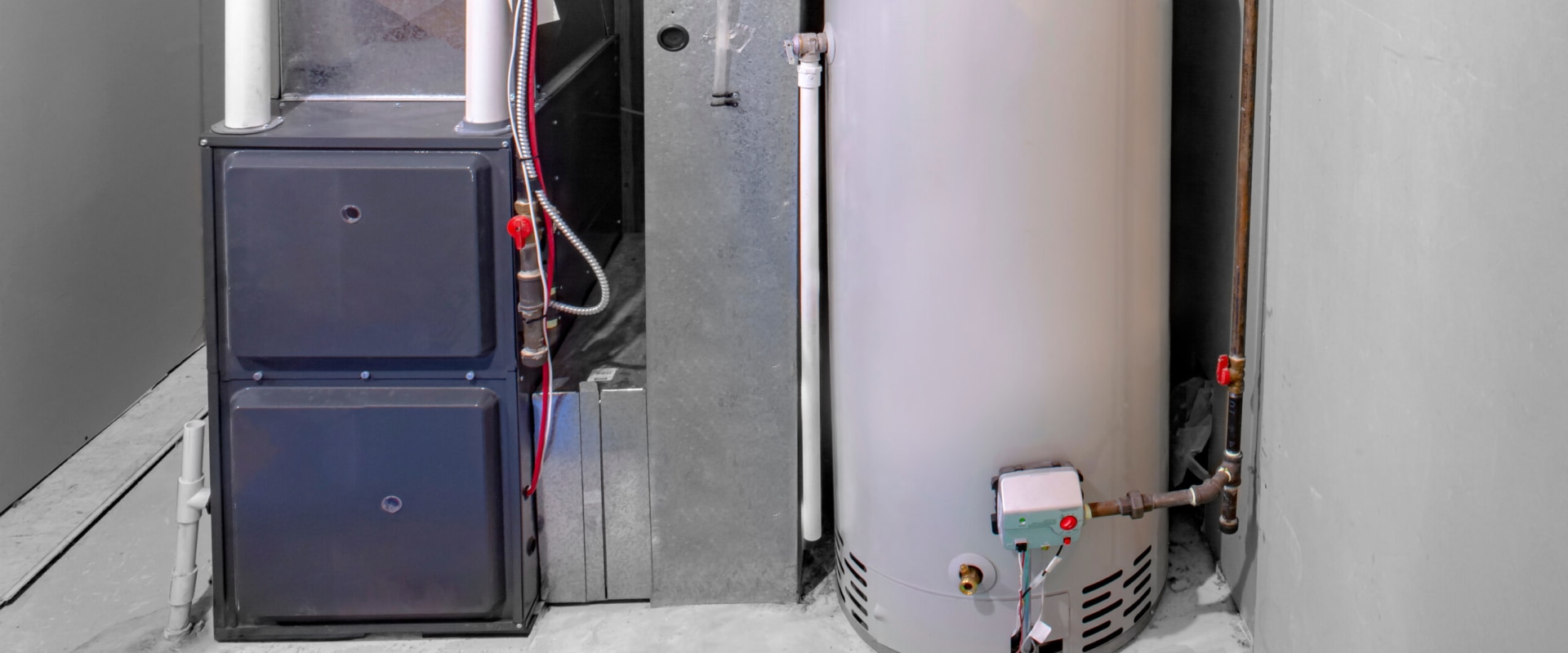 How Seattle, WA, Homeowners Can Benefit From Professional Water Heater Replacement Services During Mold Inspections